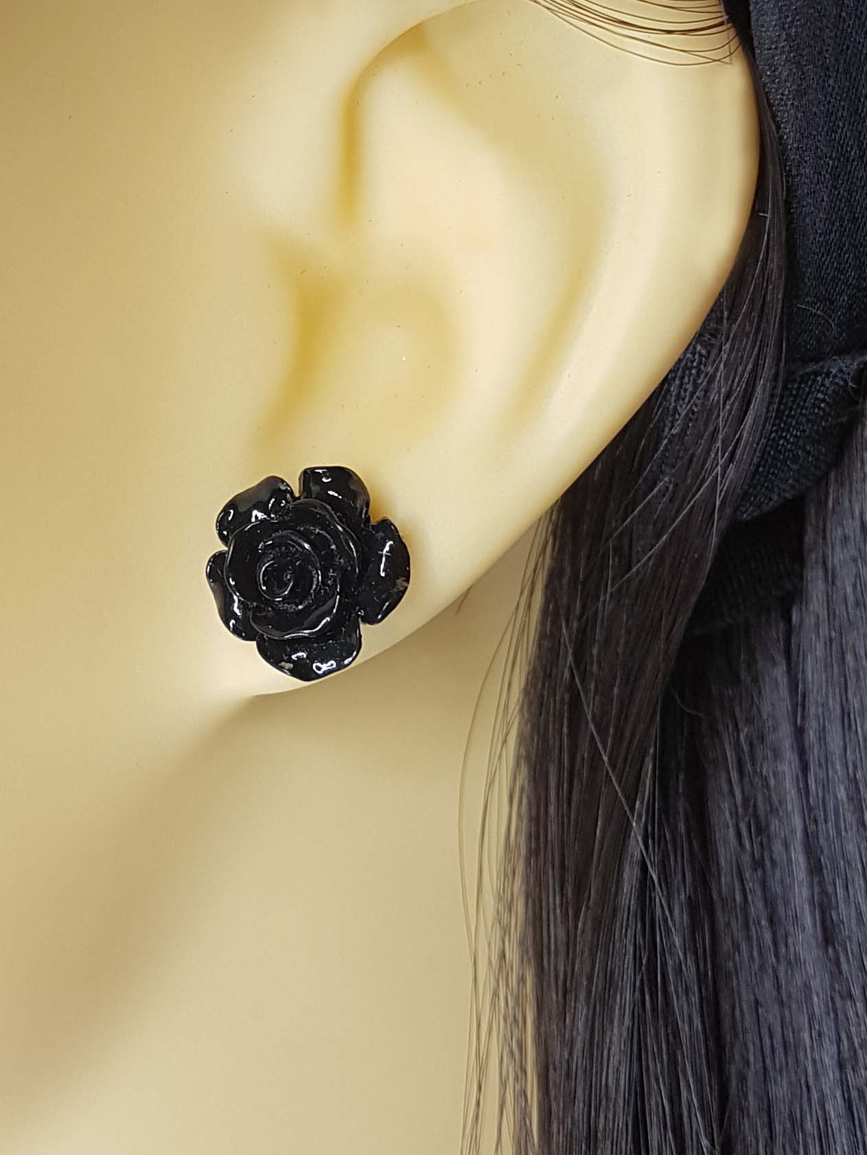 ROMANTIC ROSES – THEBLACKWARDROBE.COM